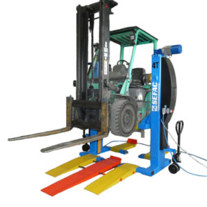 SEFAC - Forklift truck with side mount 600M40